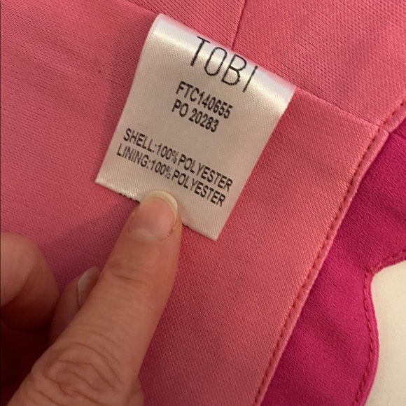 Tobi Pink Cropped Halter Top Size Small - Picture 6 of 9